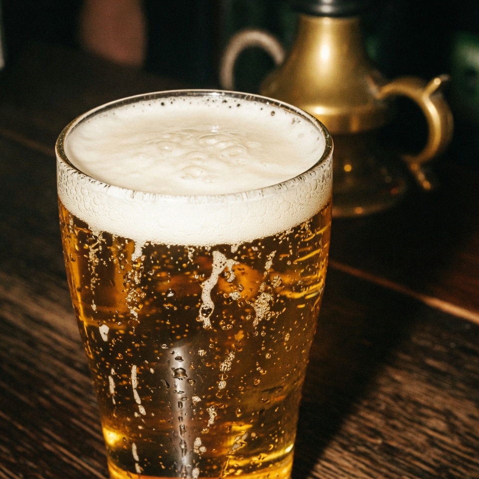 A freshly poured pint
